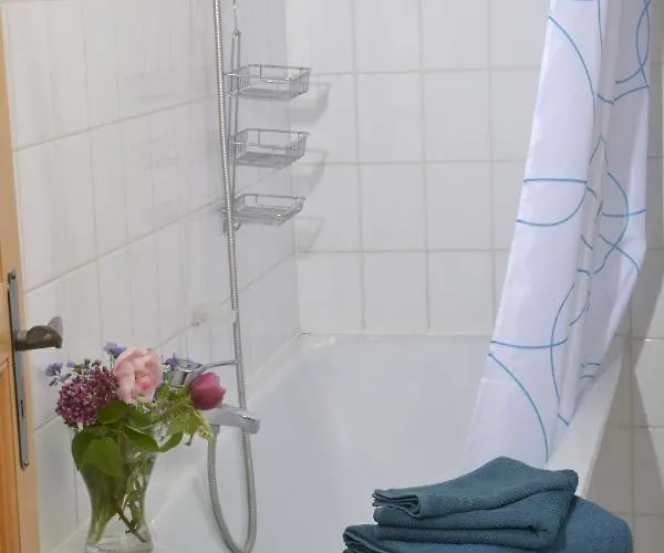 לינה וארוחת בוקר Romantisches Apfelstern 3*