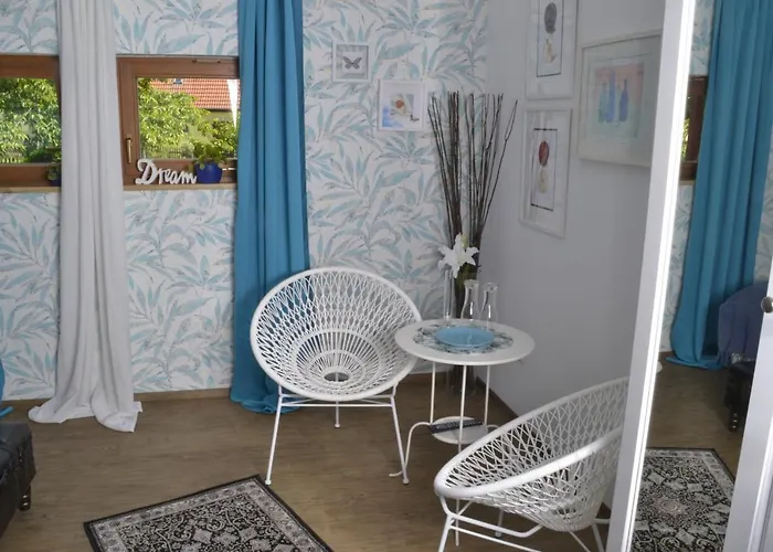 Romantisches Apfelstern Bed and Breakfast 3*